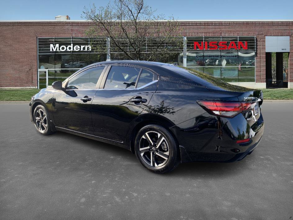 2025 Nissan Sentra SV photo 2