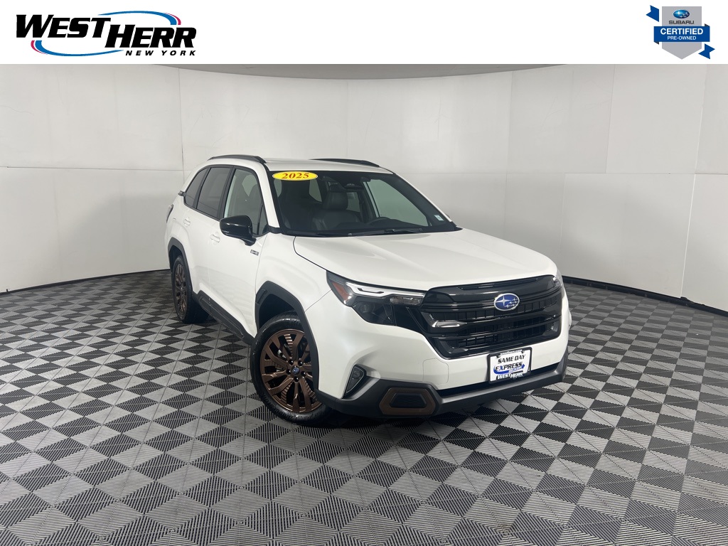 2025 Subaru Forester Sport's photo