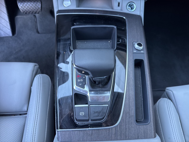 2025 Audi Q5 45 S line Premium Plus photo 10