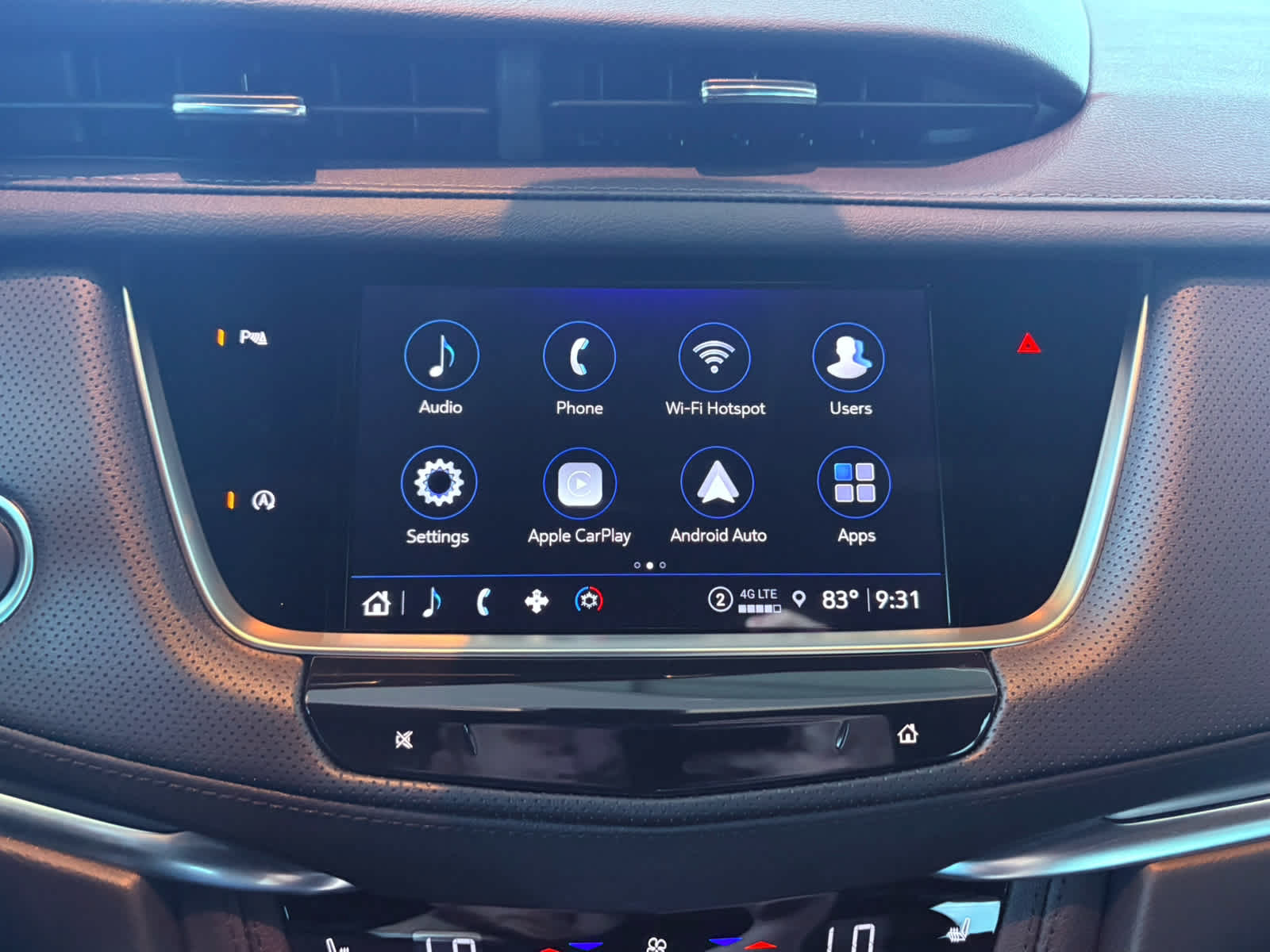 2025 Cadillac XT5 Luxury photo 9