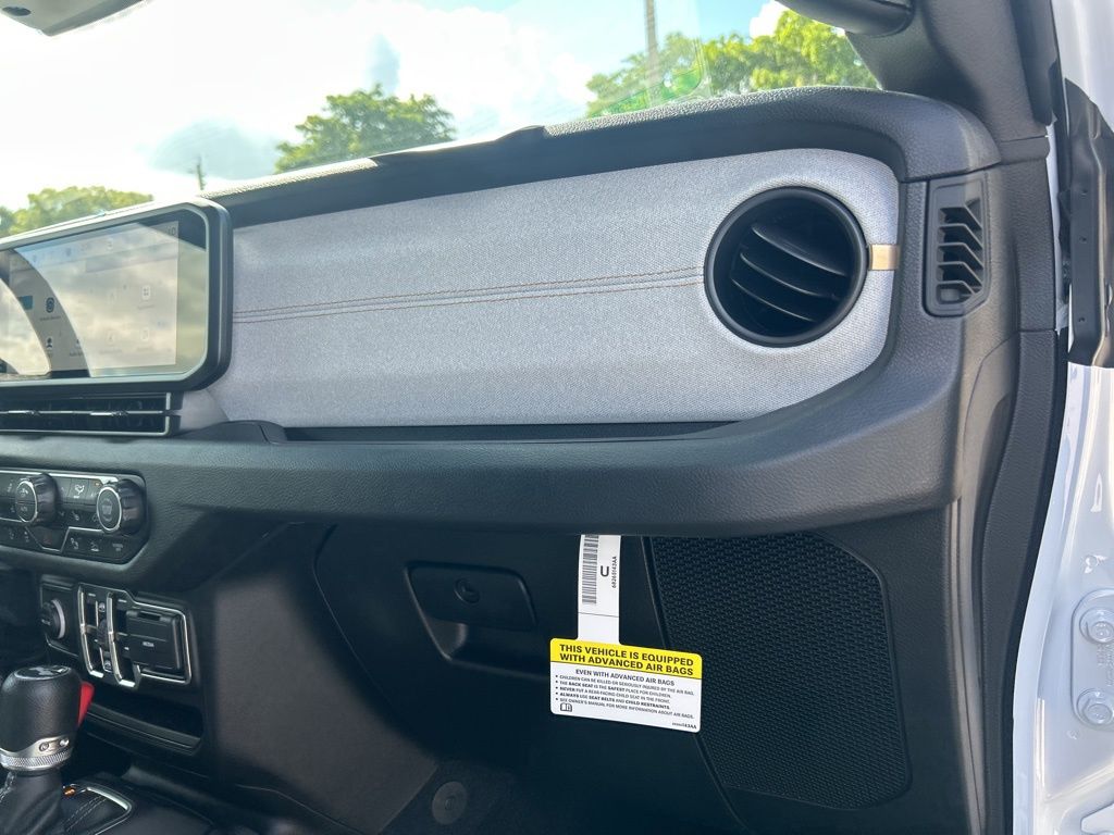 2025 Jeep Wrangler Sport S photo 25