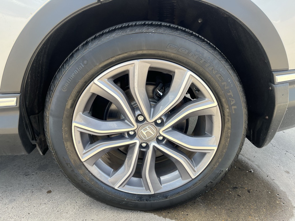 2022 Honda CR-V Hybrid Touring photo 18