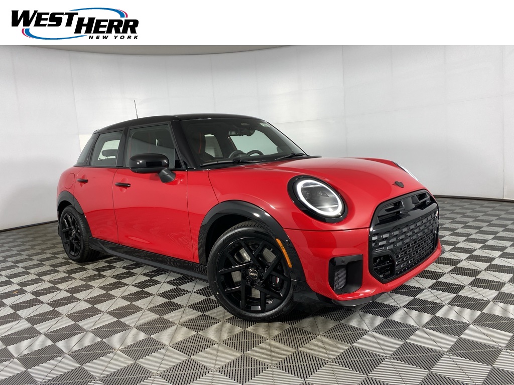 2026 MINI Hardtop 4 Door S's photo