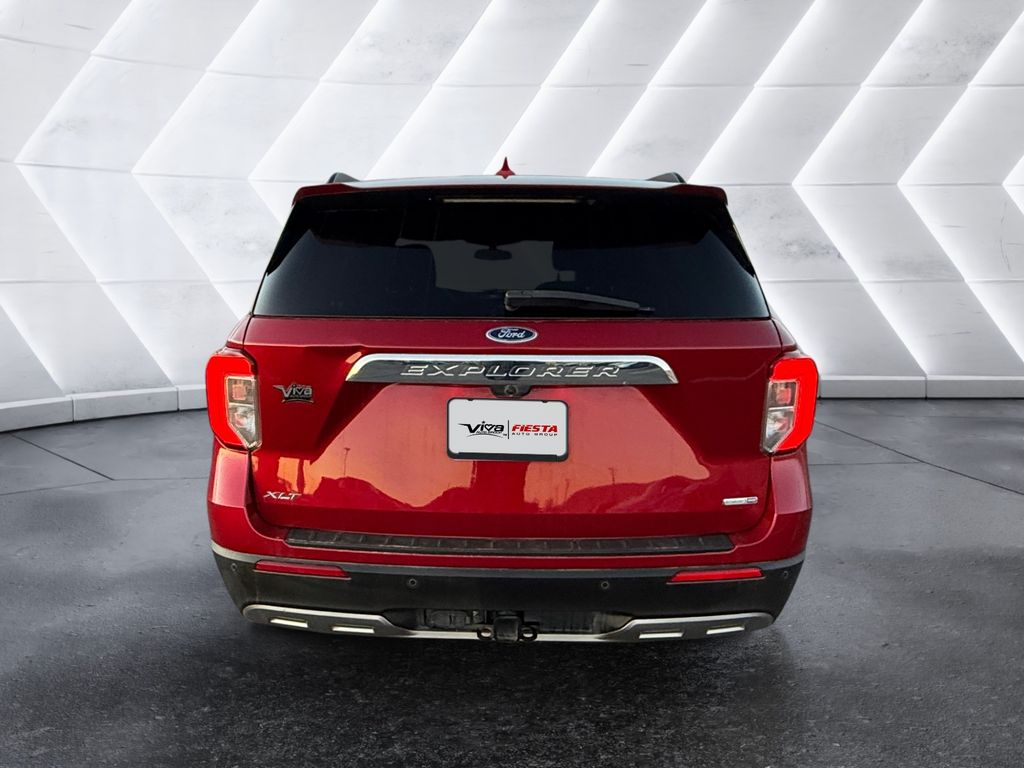 2020 Ford Explorer XLT photo 3