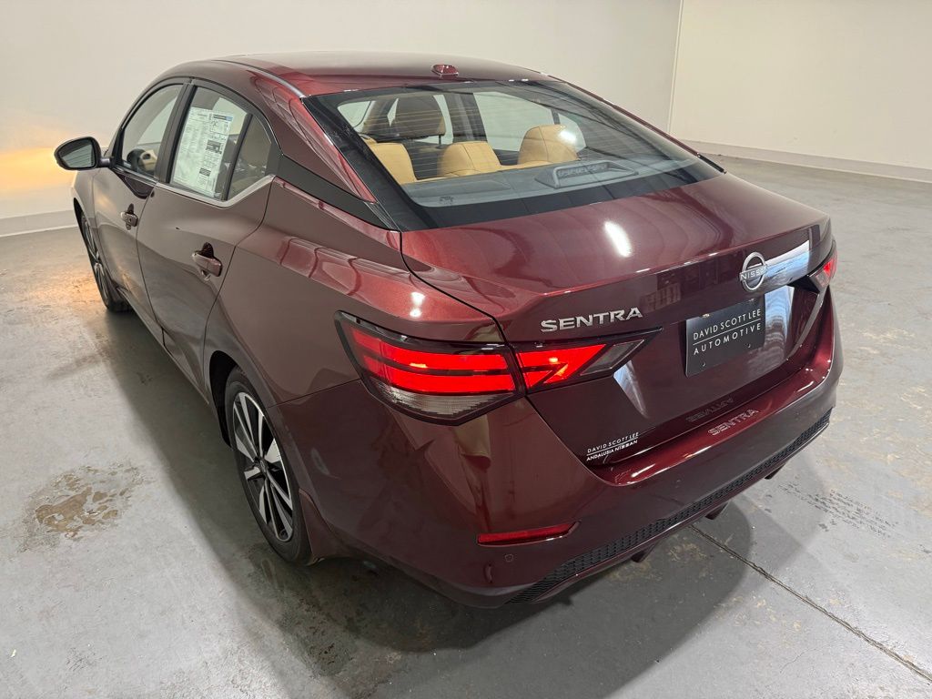 2025 Nissan Sentra SV photo 3