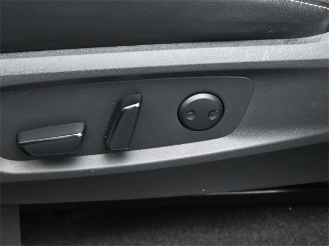2022 Nissan Pathfinder SL photo 17