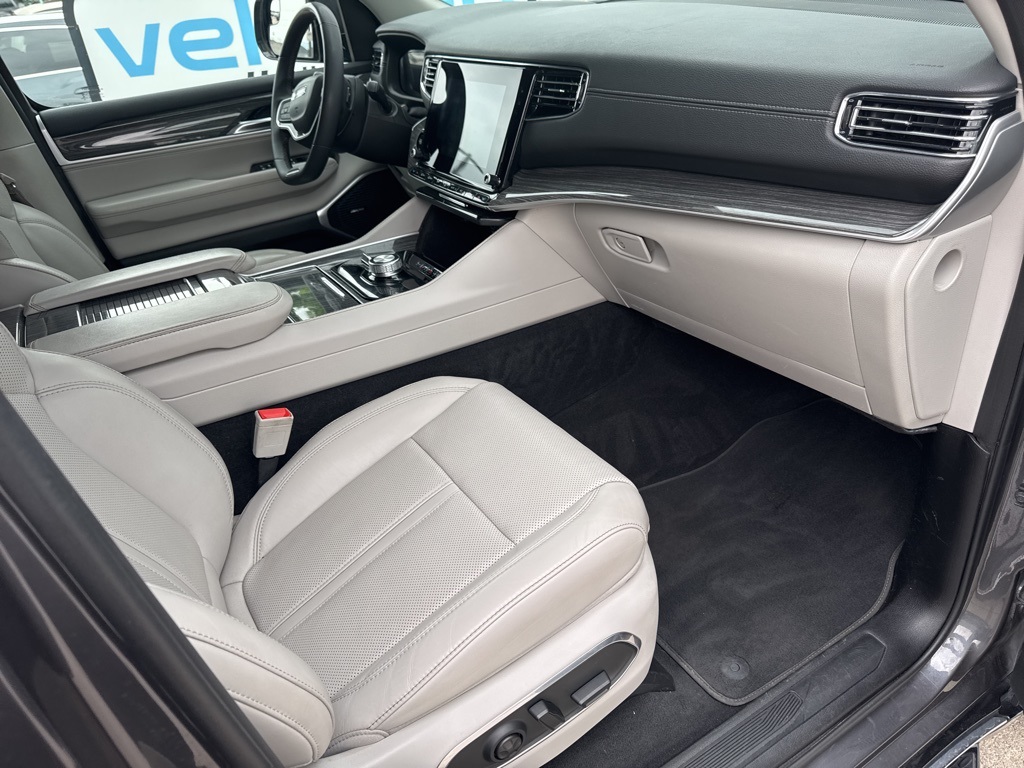 2022 Jeep Wagoneer Series II photo 19