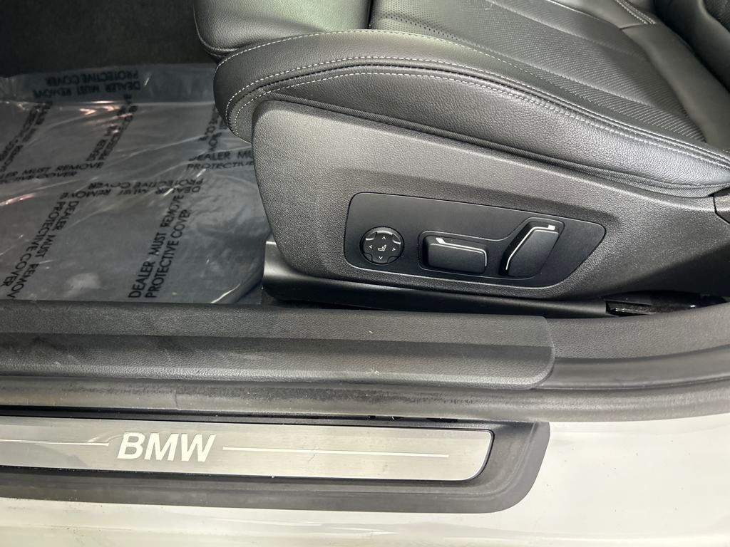 2024 Bmw 330e xDrive photo 32