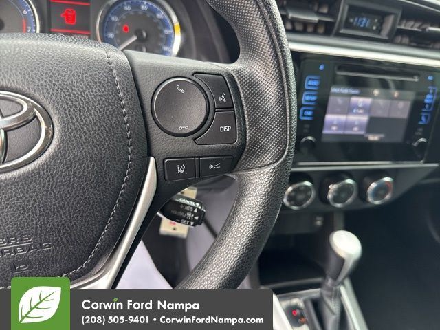2018 Toyota Corolla L photo 17