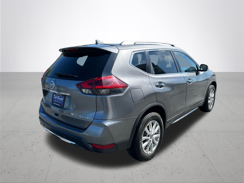 2019 Nissan Rogue SV photo 7