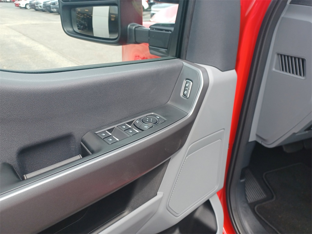 2026 Ford F-250 XLT photo 11