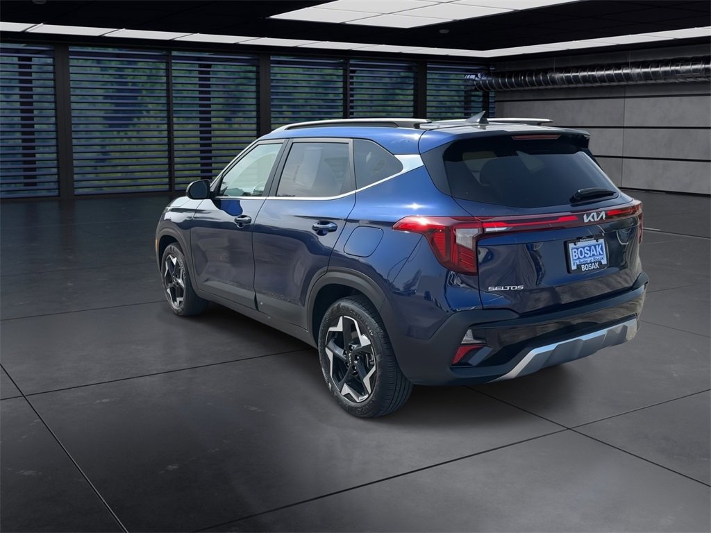2024 Kia Seltos EX photo 6