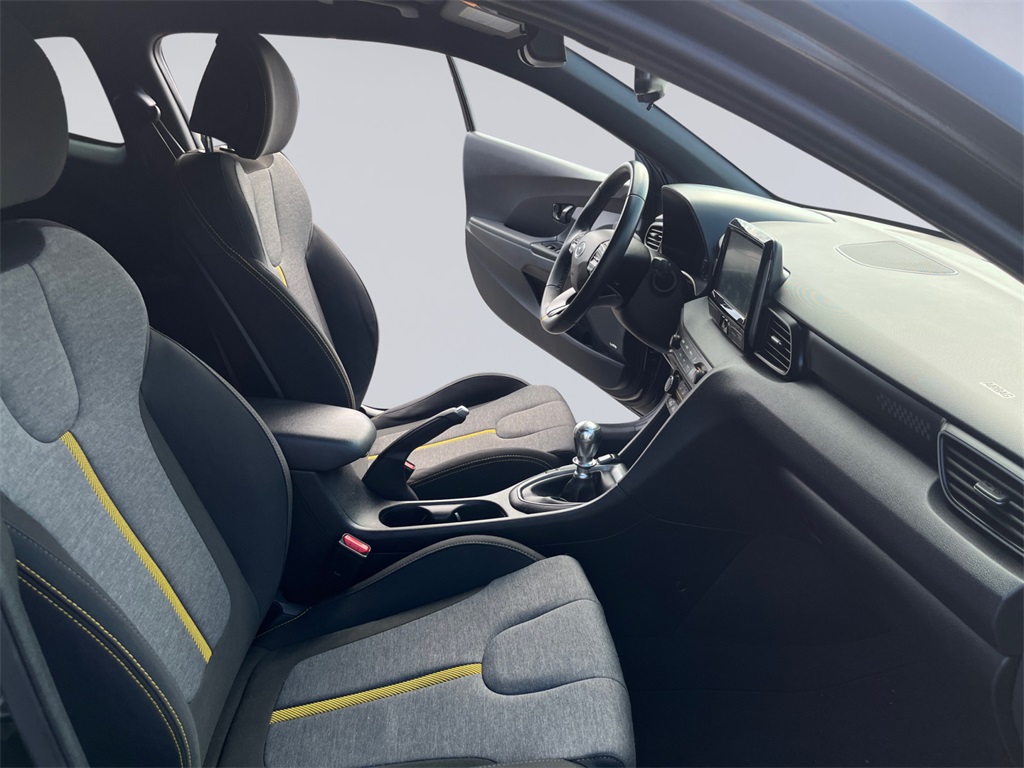 2020 Hyundai Veloster Turbo R-Spec photo 17