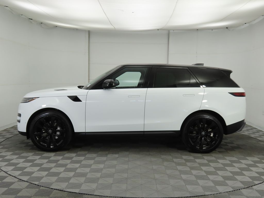 2025 Land Rover Range Rover Sport SE photo 8