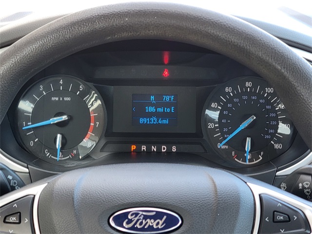 2016 Ford Fusion S photo 28