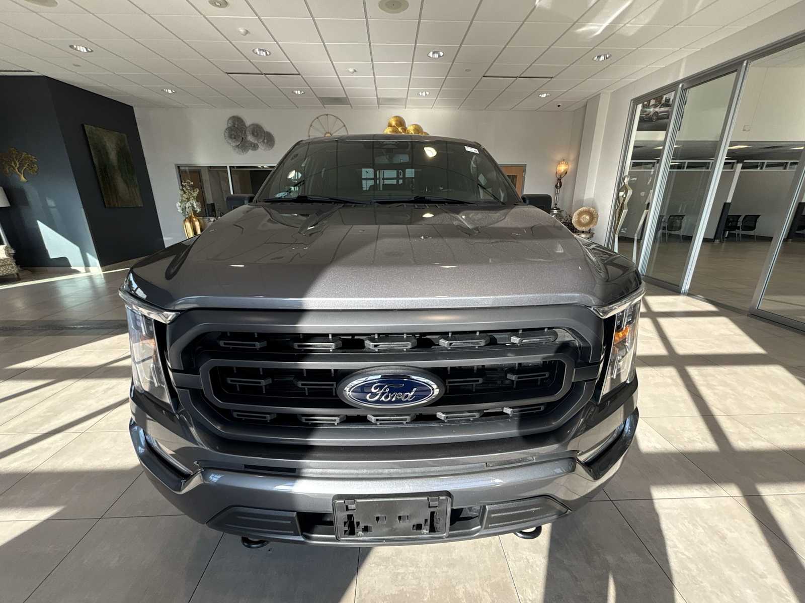 2022 Ford F-150 XLT photo 7