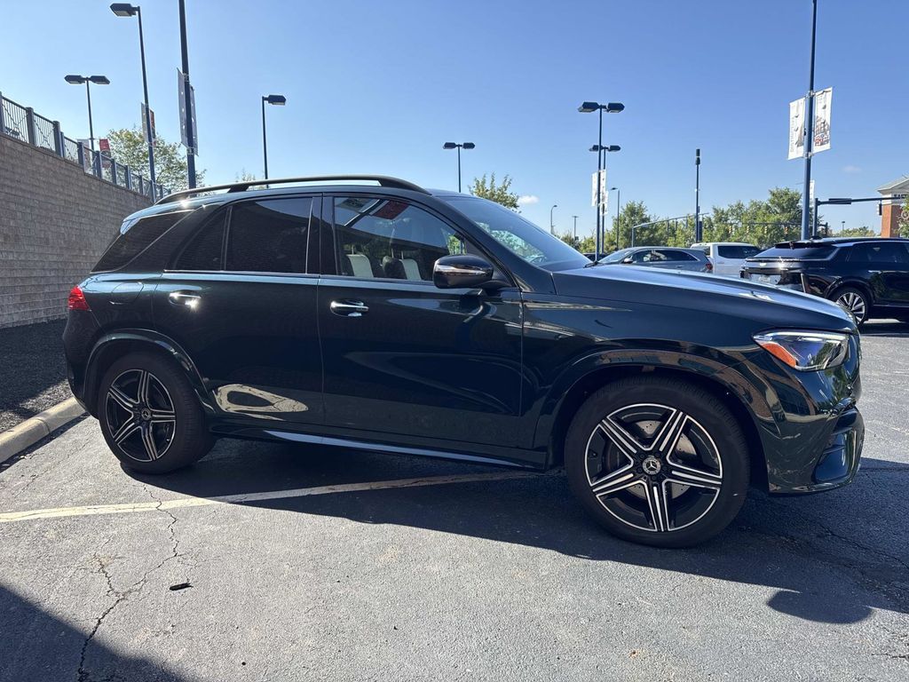 2024 Mercedes Benz GLE 580 4MATIC photo 6
