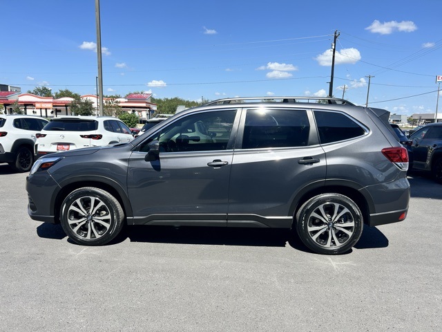 2022 Subaru Forester Limited photo 3