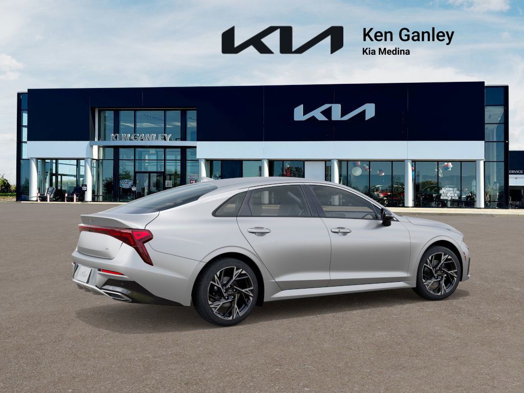 2026 Kia K5 GT-Line photo 6