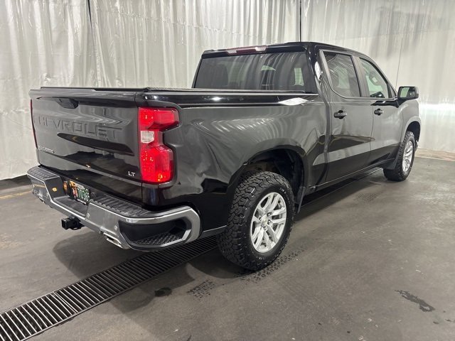 2021 Chevrolet Silverado 1500 LT photo 3