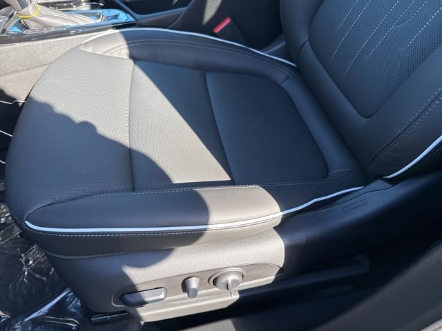 2026 Buick Encore GX Avenir photo 11