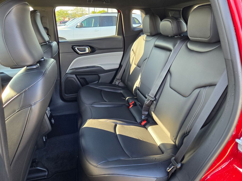 2026 Jeep Compass Limited photo 24