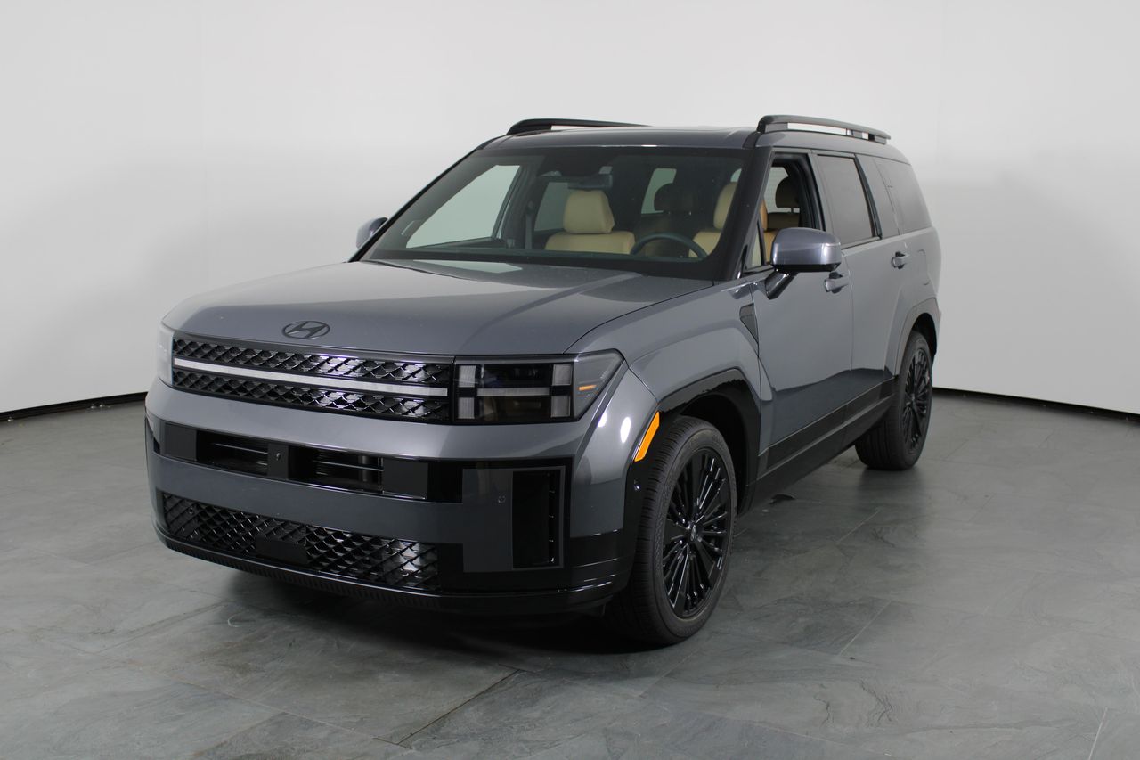 2026 Hyundai Santa Fe Calligraphy's photo