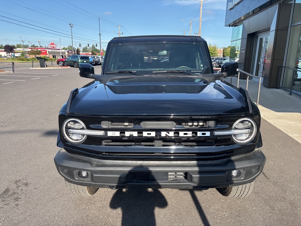 2024 Ford Bronco Outer Banks photo 2