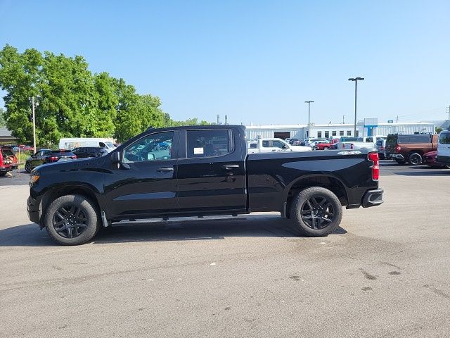 2023 Chevrolet Silverado 1500 Custom photo 5