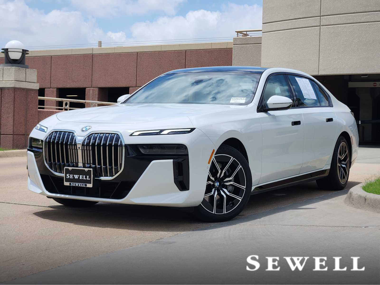 2023 BMW 7 Series 760i xDrive