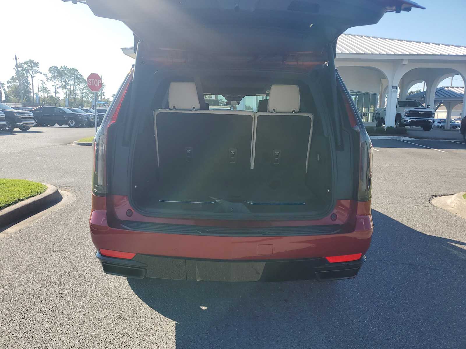 2022 Cadillac Escalade Sport photo 4