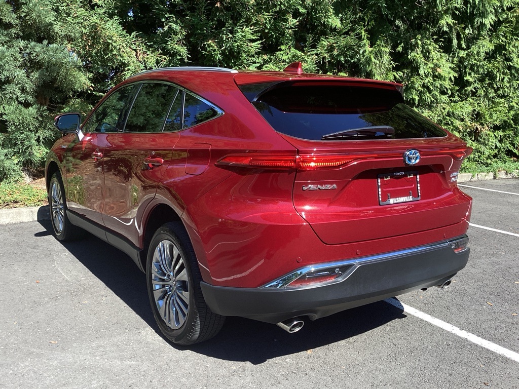 2021 Toyota Venza Limited photo 7