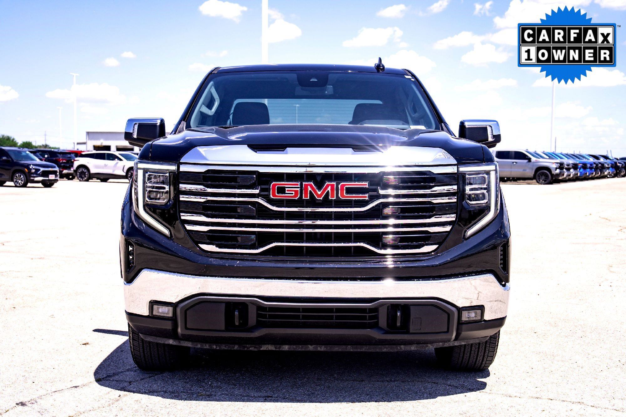 2025 Gmc Sierra 1500 SLT photo 4