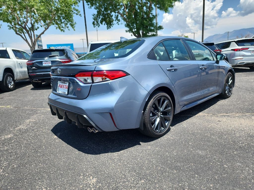 2024 Toyota Corolla SE photo 2
