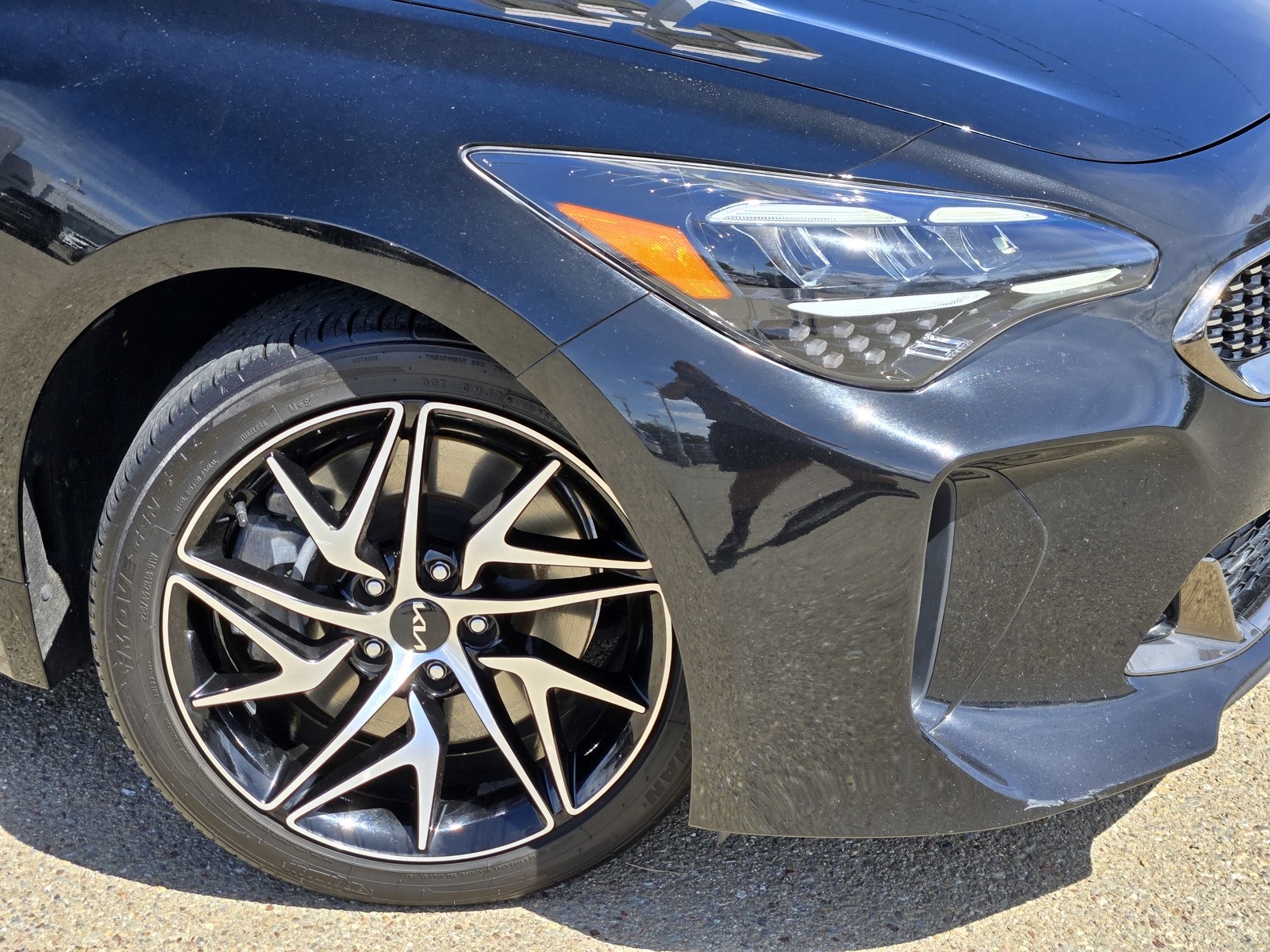 2022 Kia Stinger GT-Line photo 3
