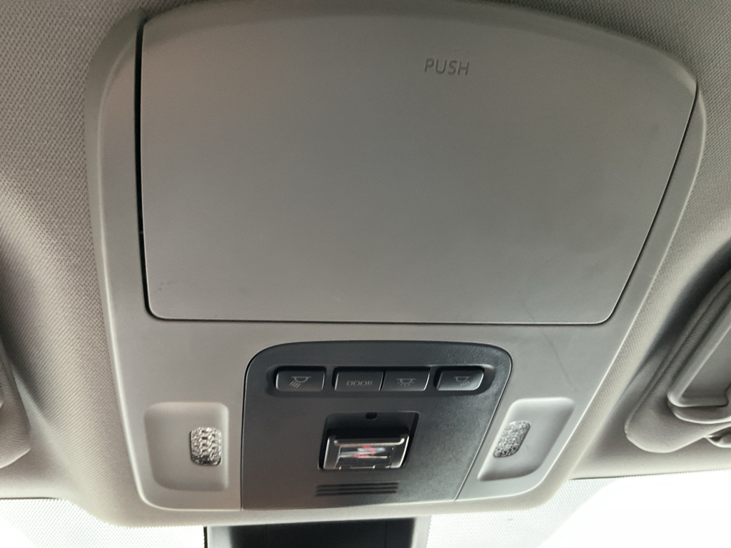 2024 Toyota Camry XSE photo 17