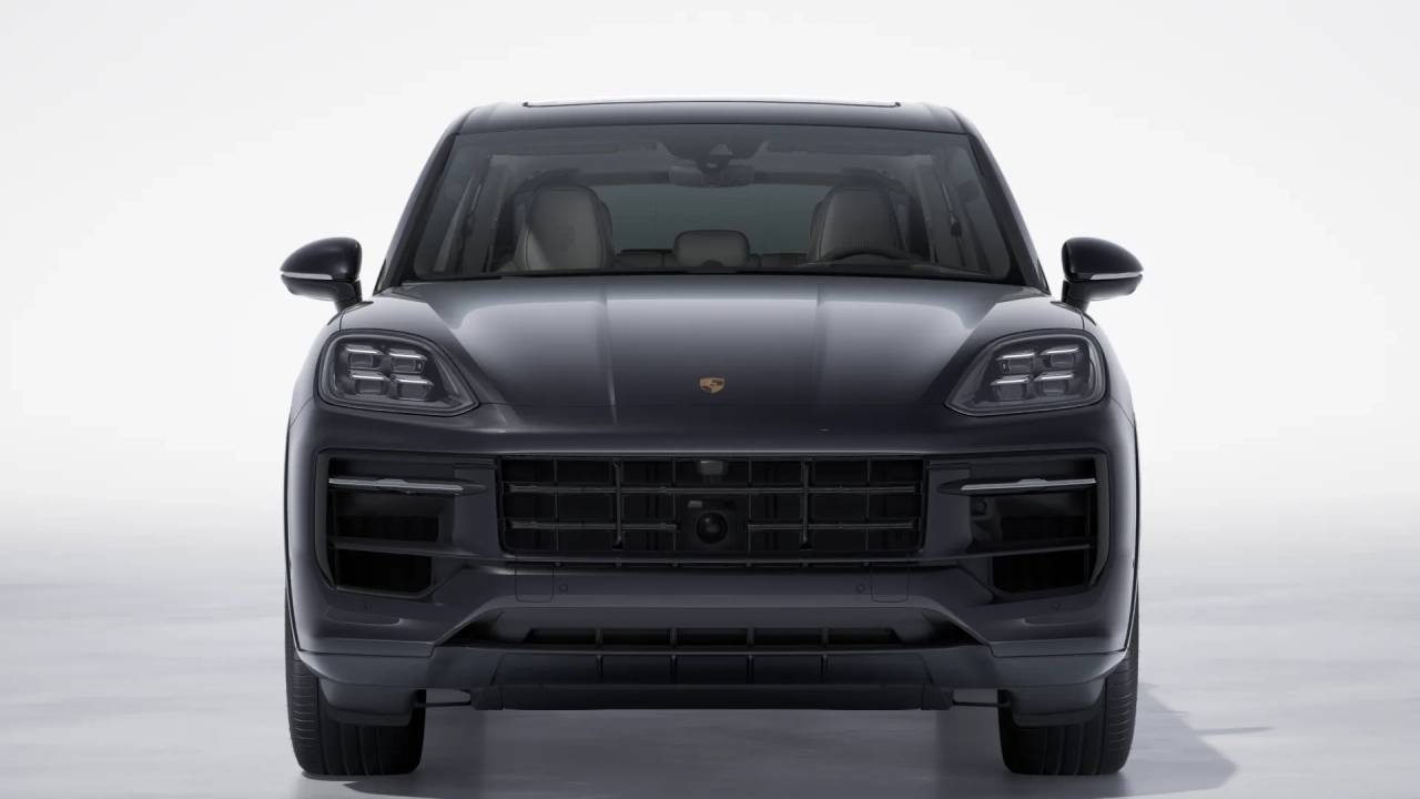 2025 Porsche Cayenne GTS photo 9