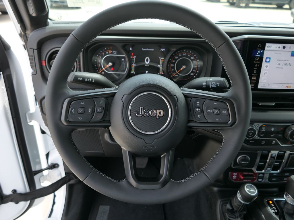 2025 Jeep Gladiator Rubicon photo 16