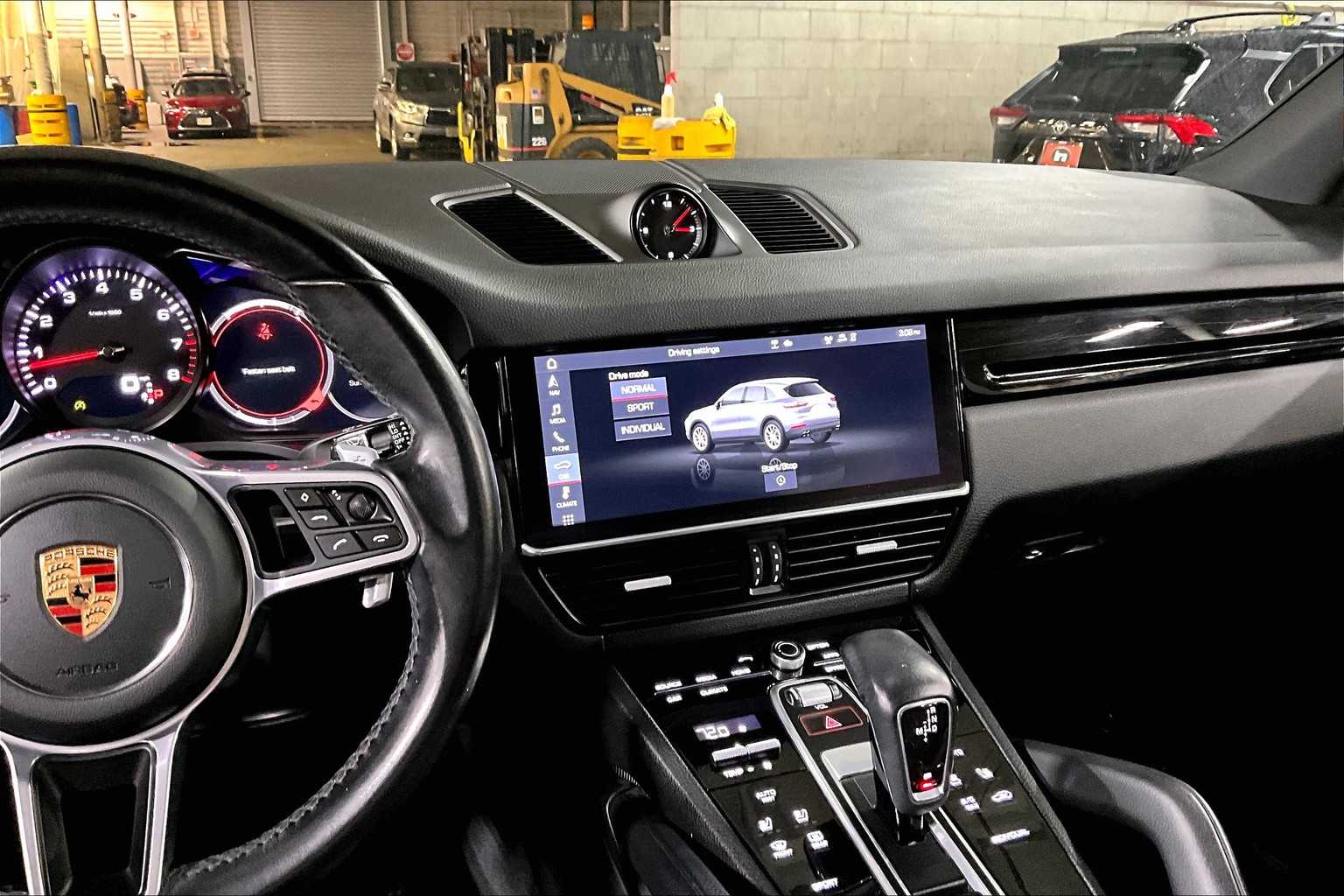 2020 Porsche Cayenne photo 6