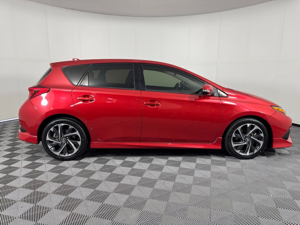 2017 Toyota Corolla iM Base photo 3