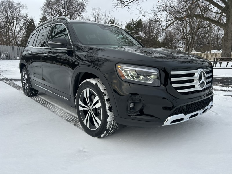2025 Mercedes-Benz GLB Base
