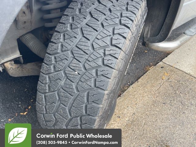 2010 Ford F-150 FX4 photo 2