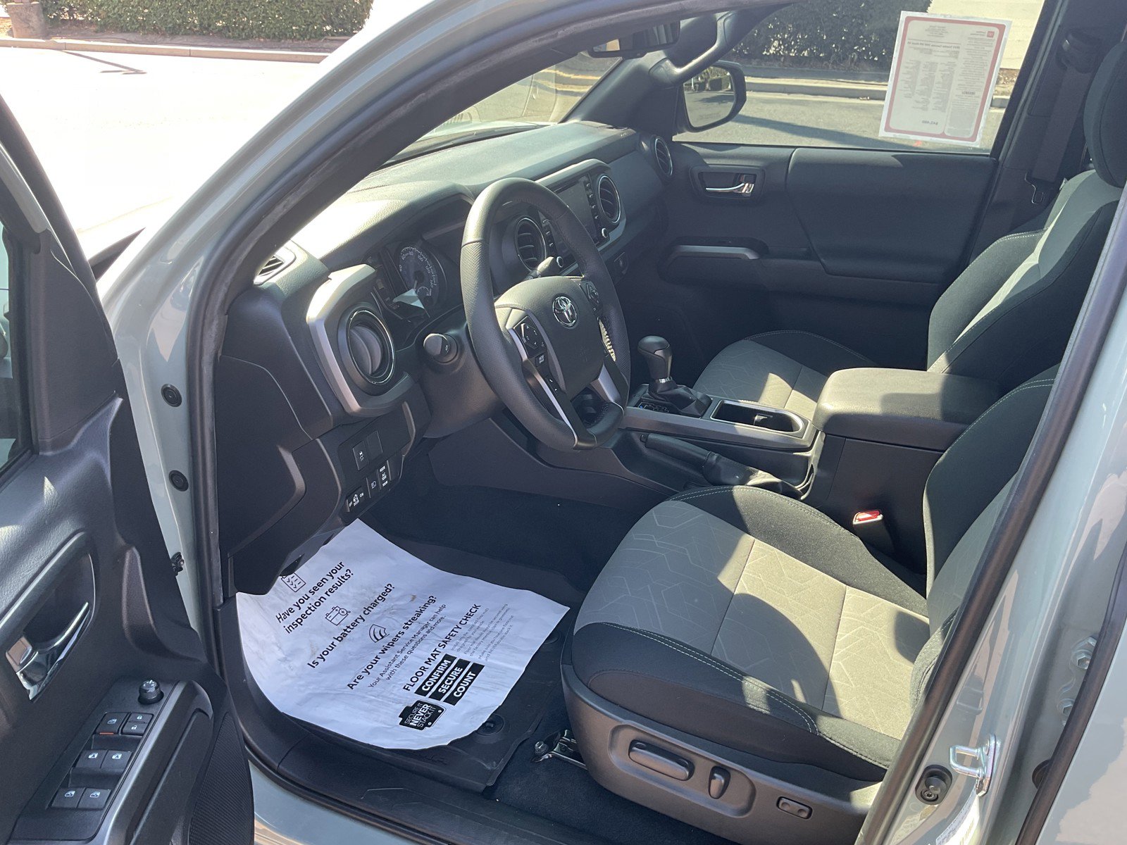 2022 Toyota Tacoma TRD 4x4 photo 21