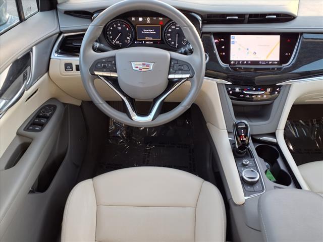 2023 Cadillac XT6 Premium Luxury photo 3