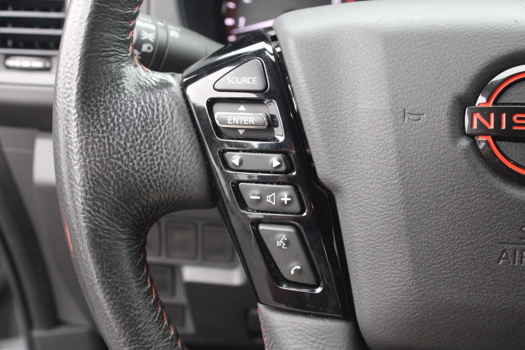2022 Nissan Frontier Crew Cab PRO-X photo 15