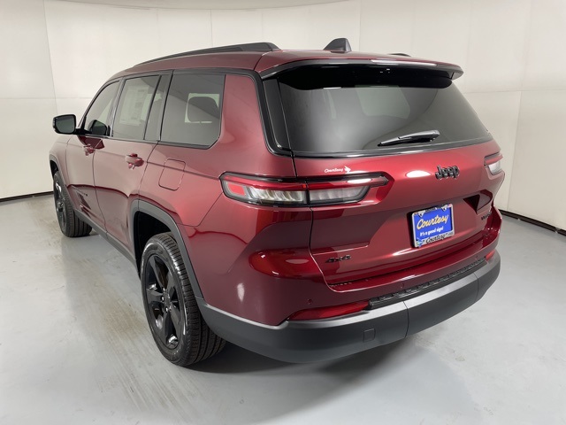 2025 Jeep Grand Cherokee Limited photo 4