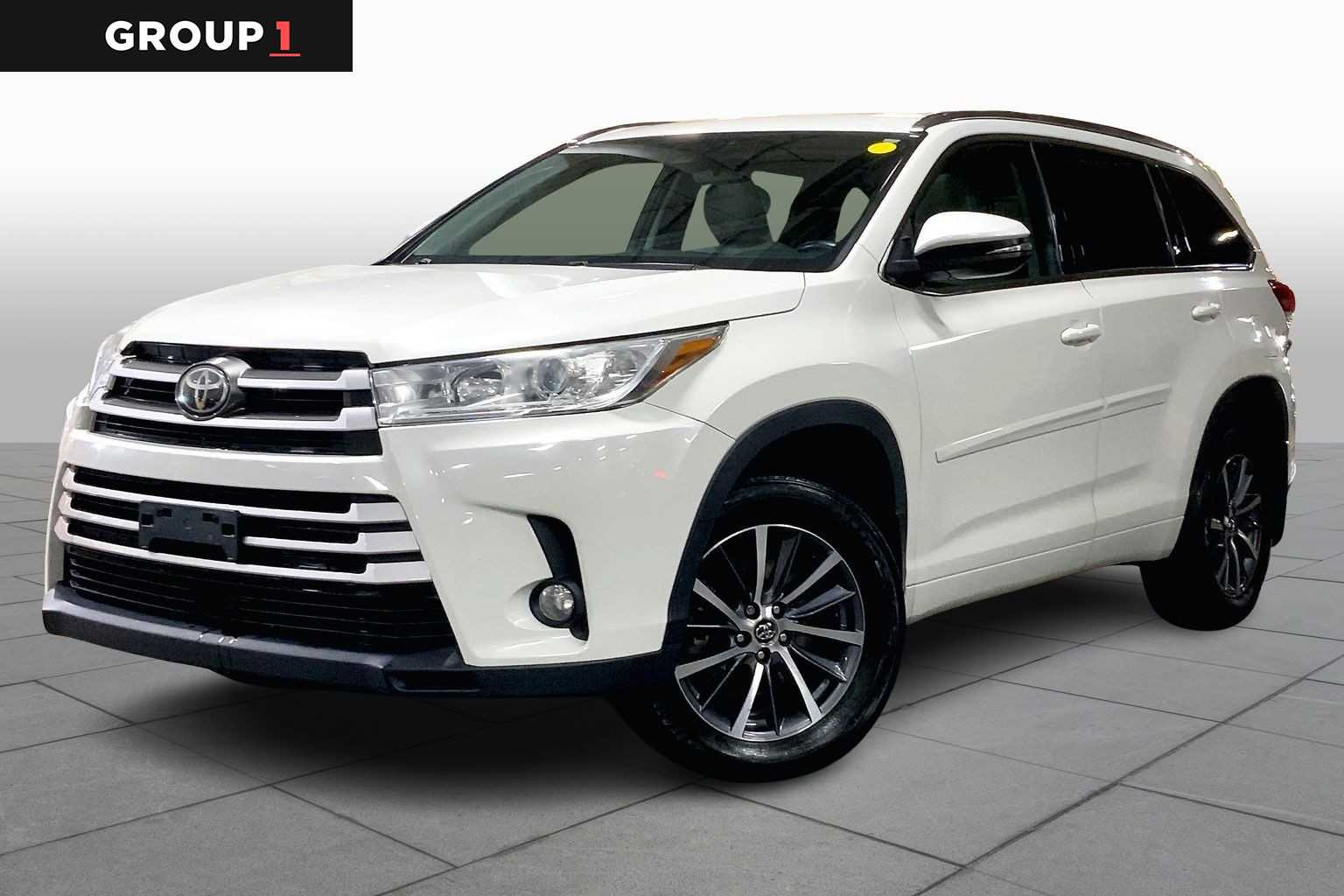 2017 Toyota Highlander XLE's photo