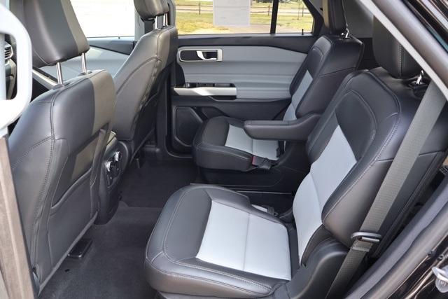 2022 Ford Explorer XLT photo 19