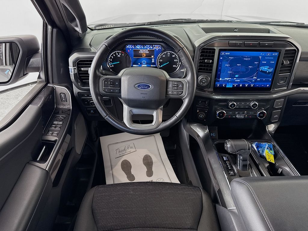 2022 Ford F-150 XLT photo 2