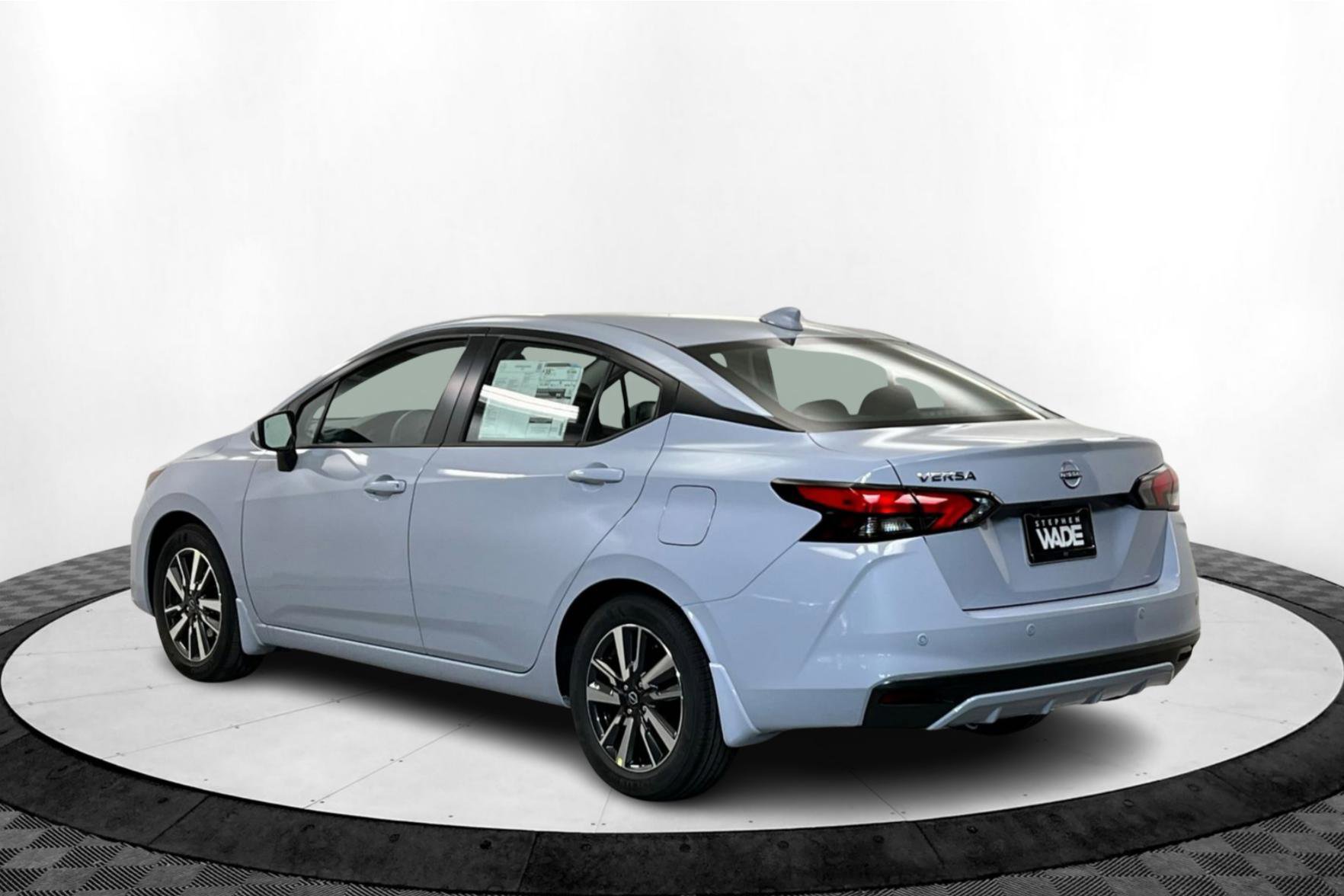 2025 Nissan Versa SV photo 3